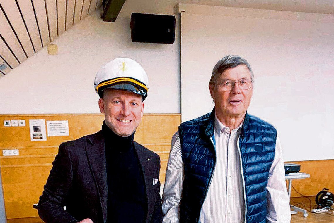 Der Kapitän geht von Bord – das Schiff des Turmclubs segelt weiter