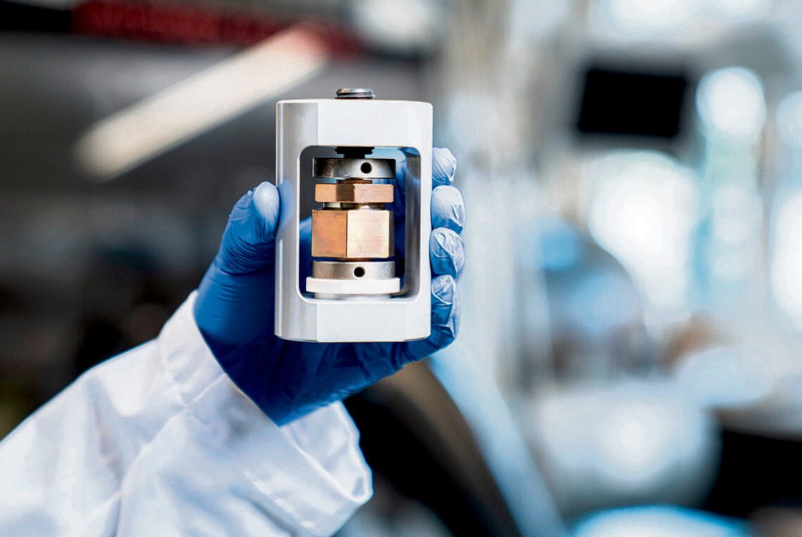 Langlebige Festkörperbatterien in Sichtweite