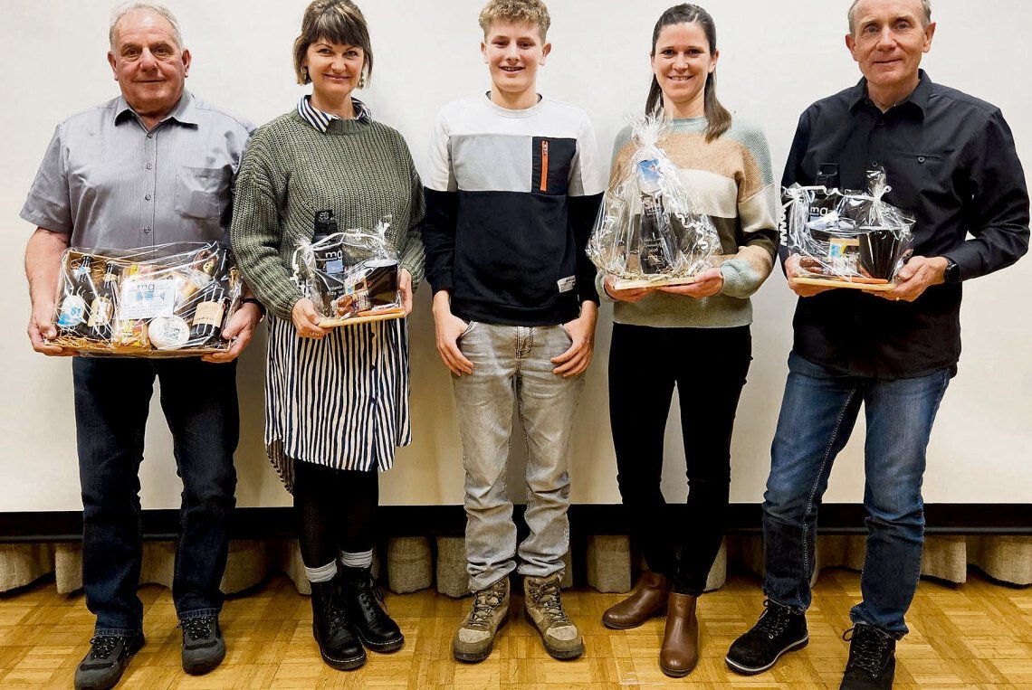 Veteranen geehrt, neues Mitglied willkommen