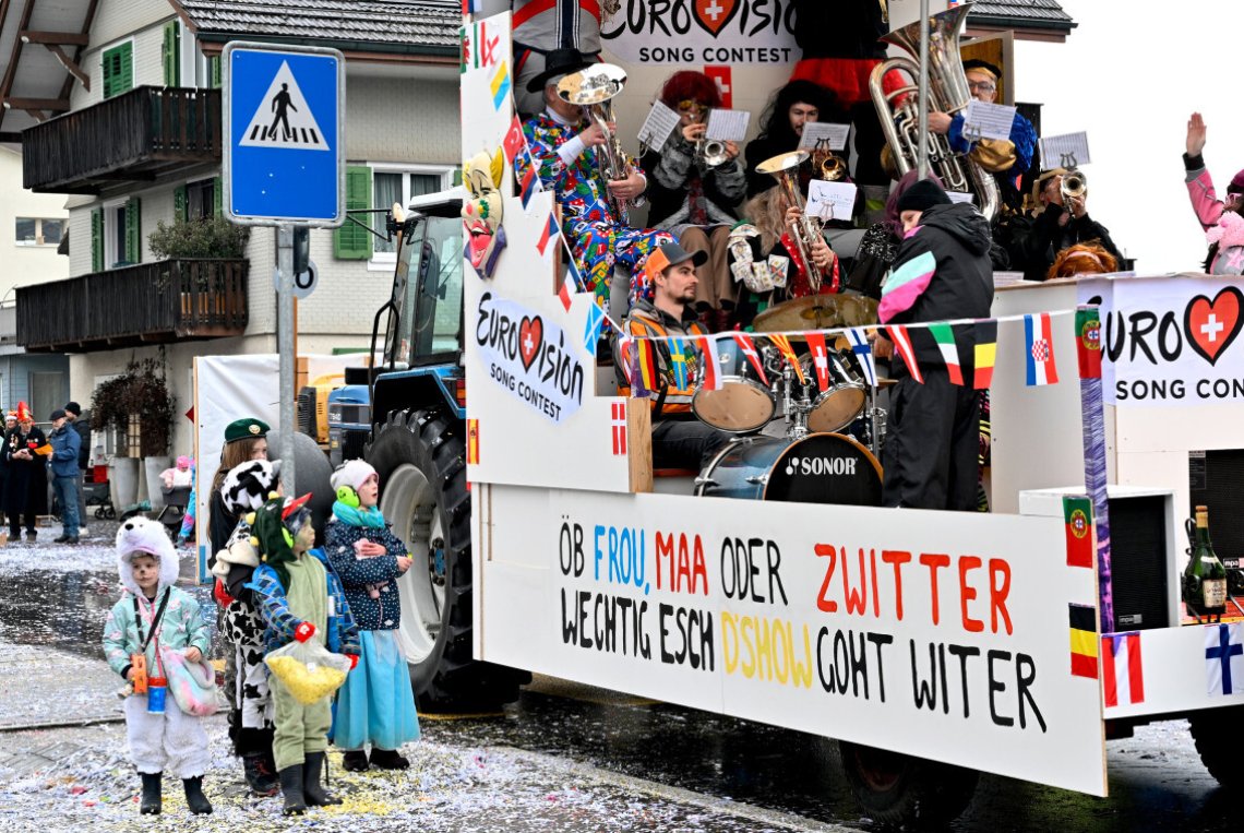 Dem Regen zum Trotz: im Schachen geht Fasnacht über alles