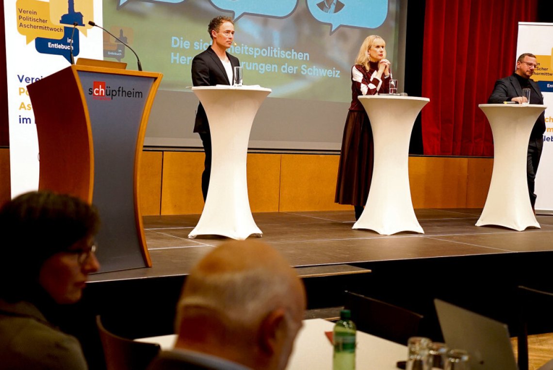 Für eine starke Armee – aber wie?