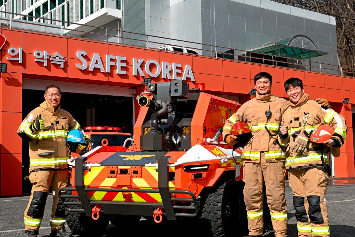 Feuerlöschroboter bleibt bei grösster Hitze cool
