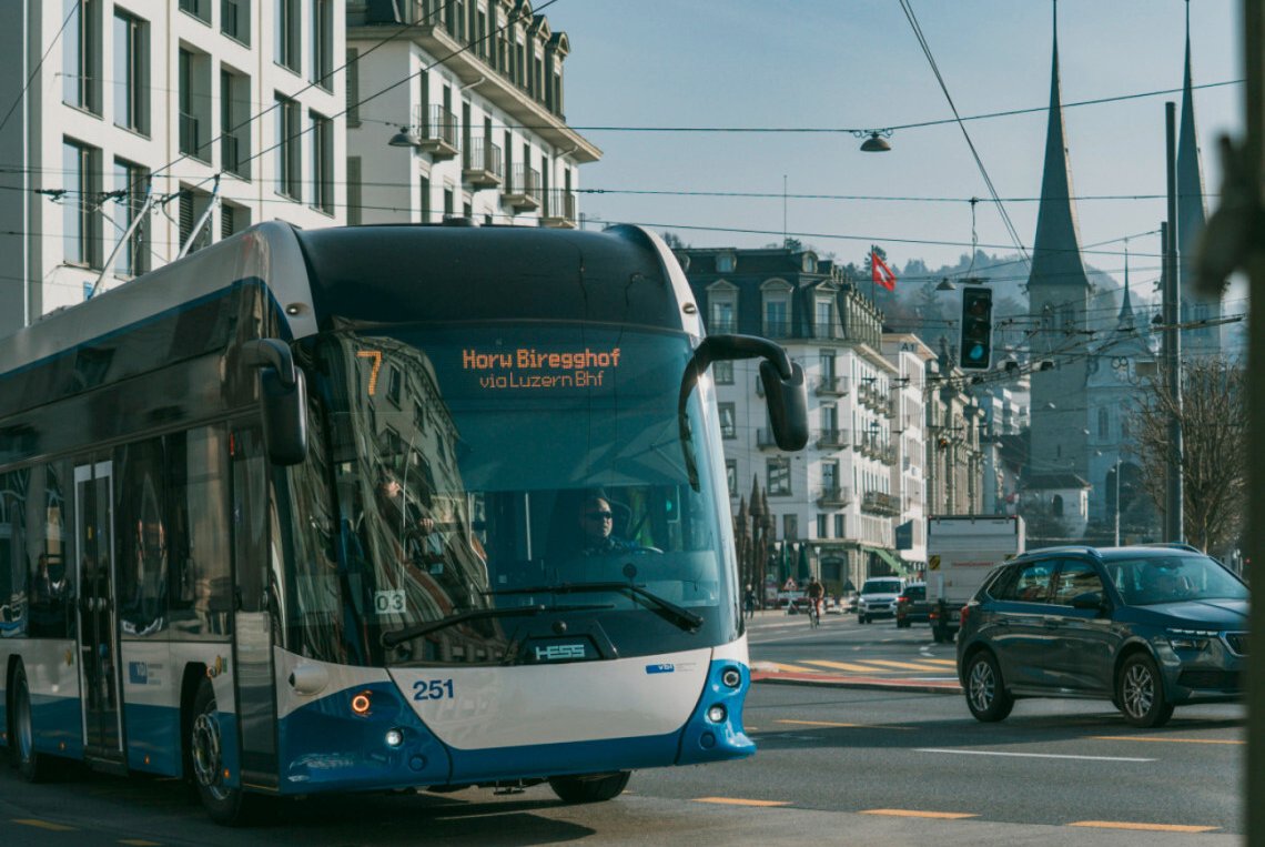 Erster Batterie-Trolleybus in Luzern im Einsatz